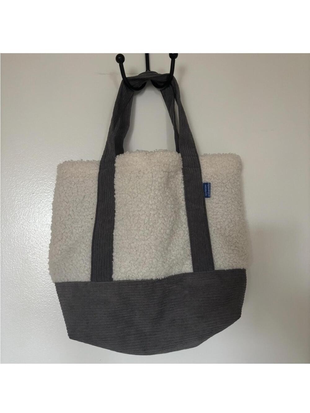Sherpa tote bag